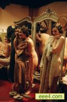 亨德森夫人的礼物