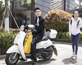 <b><font color='#FF0000'>我的哥哥在游泳队</font></b>