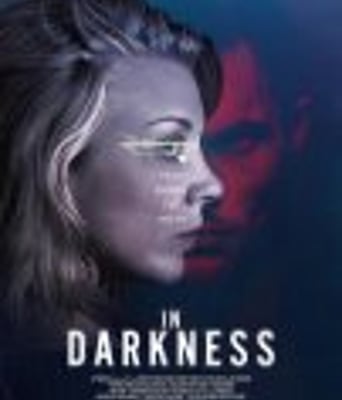 <font color='red'><font color='red'>黑暗</font><font color='red'>之中</font></font>