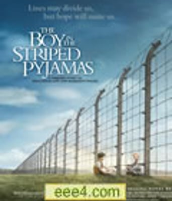 穿条纹睡衣的男孩/穿